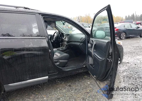 2012 Toyota Highlander Se V6 z USA, uszkodzony, nr VIN 5TDBK3EH5CS094445